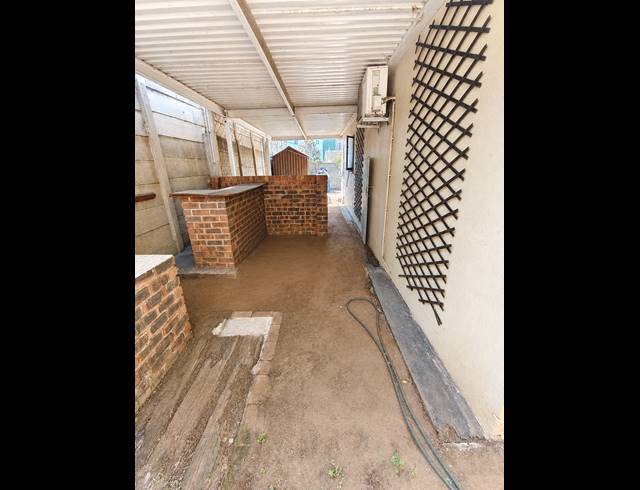 2 BEDROOM SIMPLEX FOR SALE IN MUSGRAVE